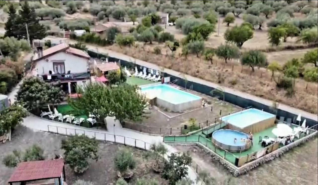 Villarosa Villa Parco Morello Piano Terra מראה חיצוני תמונה