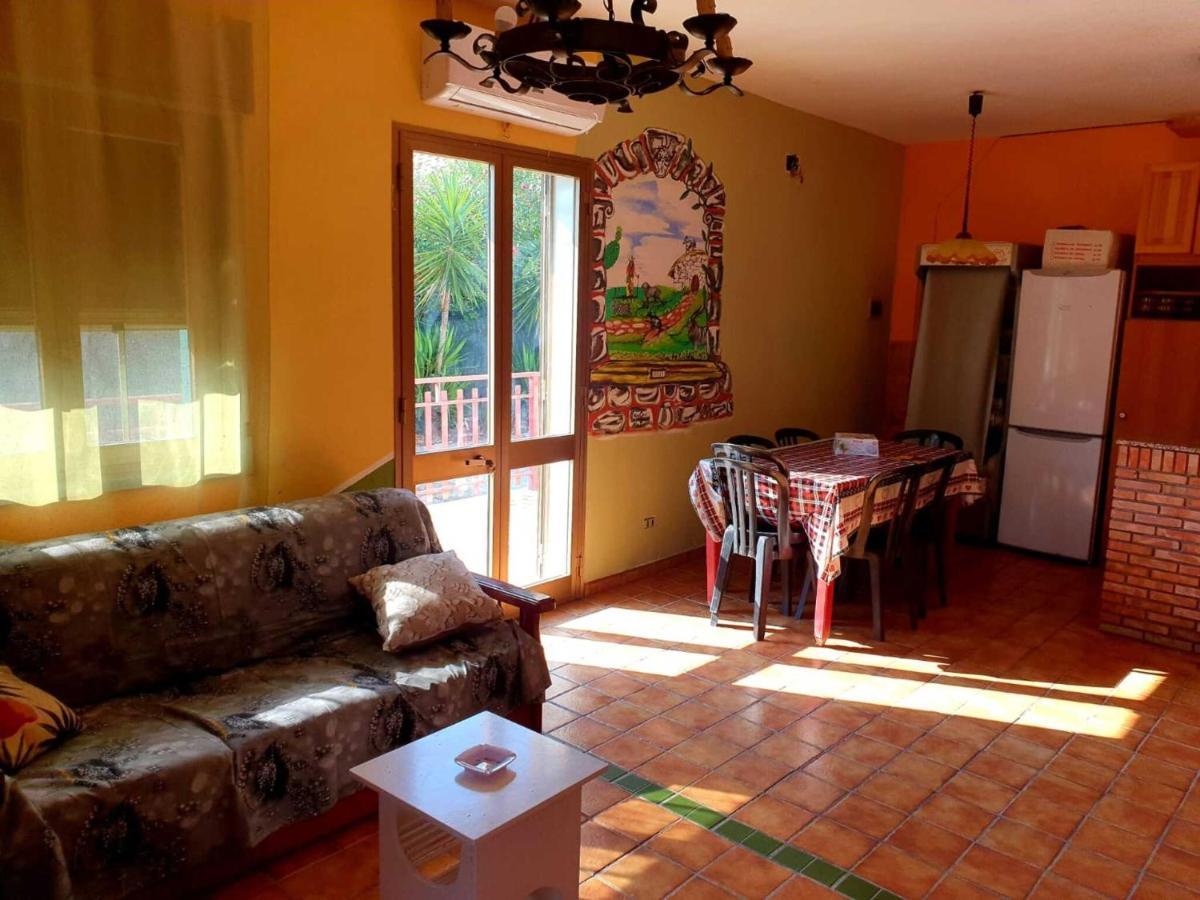 Villarosa Villa Parco Morello Piano Terra מראה חיצוני תמונה